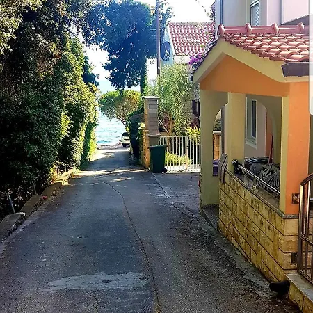 House 4 * Kožino